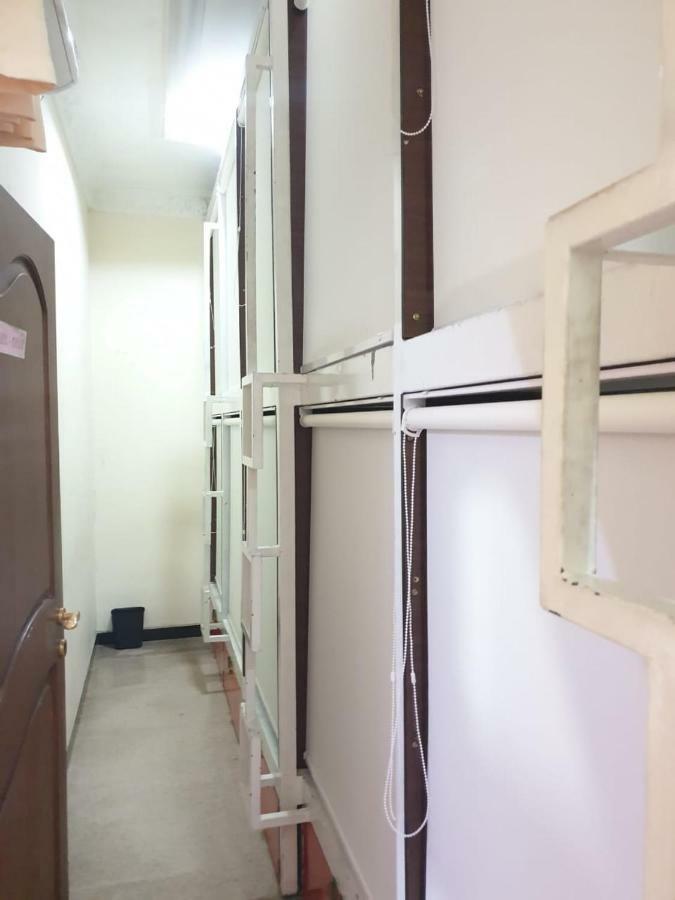 A Pousada The Backpacker Semarang Exterior foto